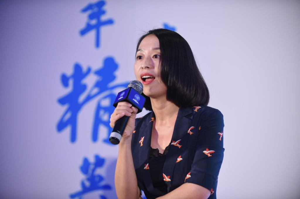 白玉兽面纹簋式盖炉